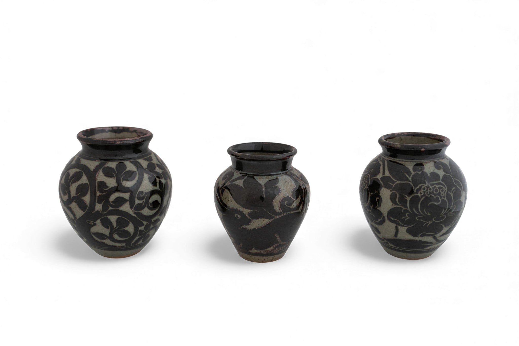 Vermont Handmade stoneware black carved flower vase nature