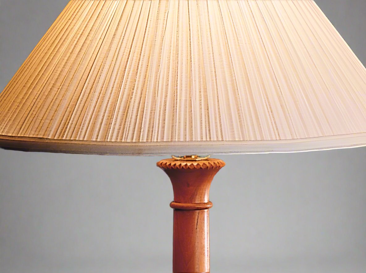 Ruffle Lamp