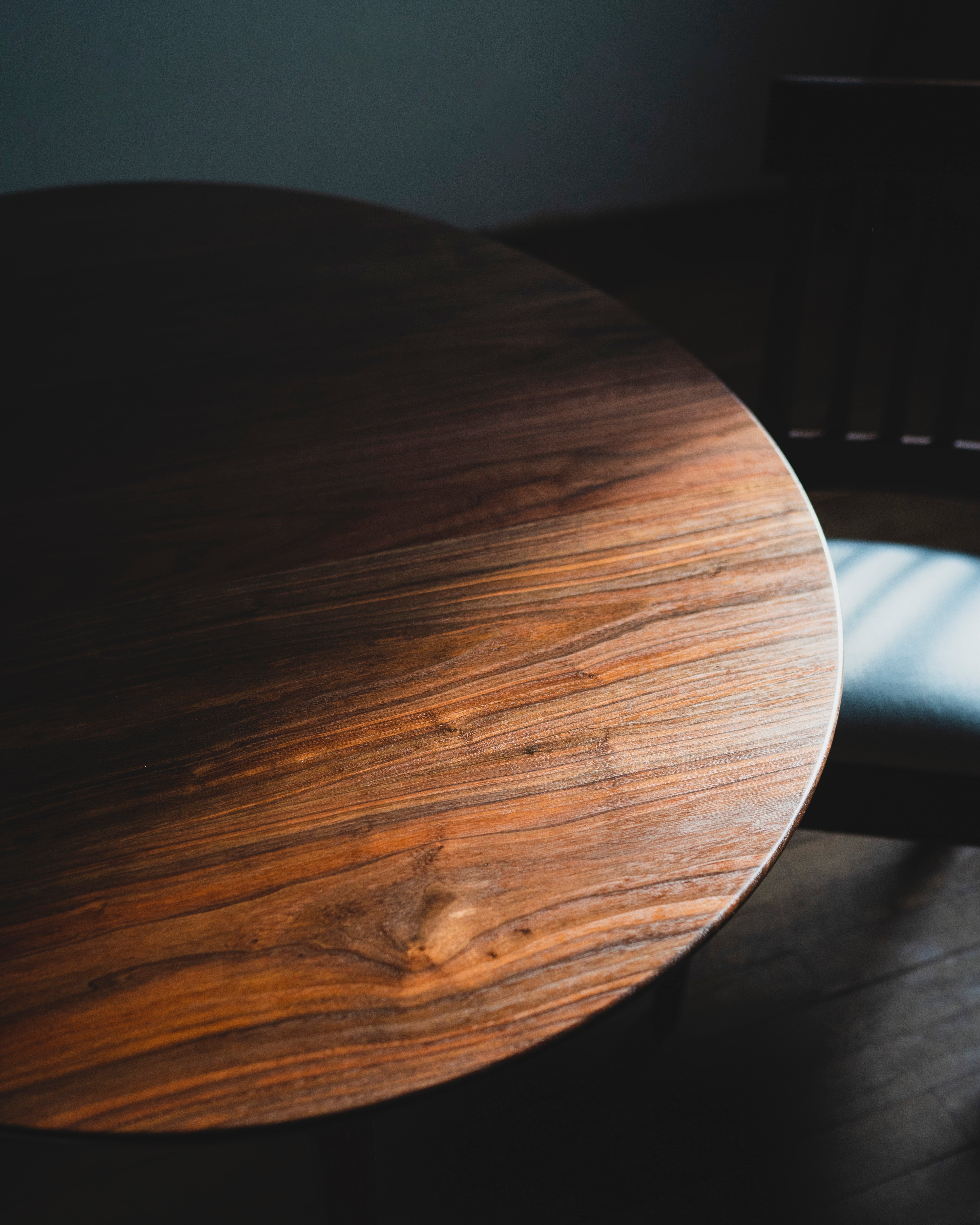 Gorgeous Drop Leaf Table Open: 43 ½"W x 55"L x 30"H Closed: 43 ½"W x 16 ⅜"L x 30"H