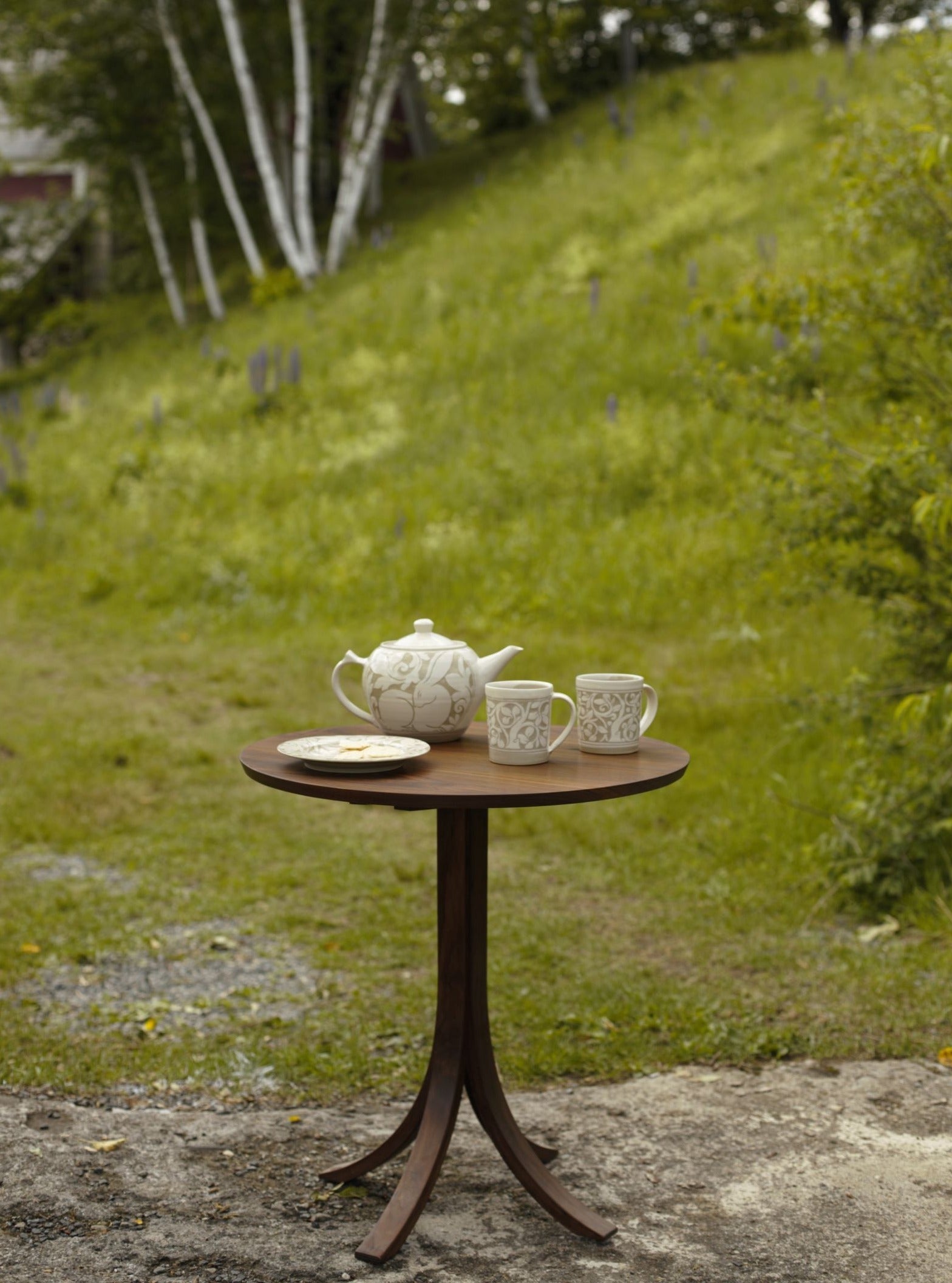 EAGLE TEA TABLE - ShackletonThomas