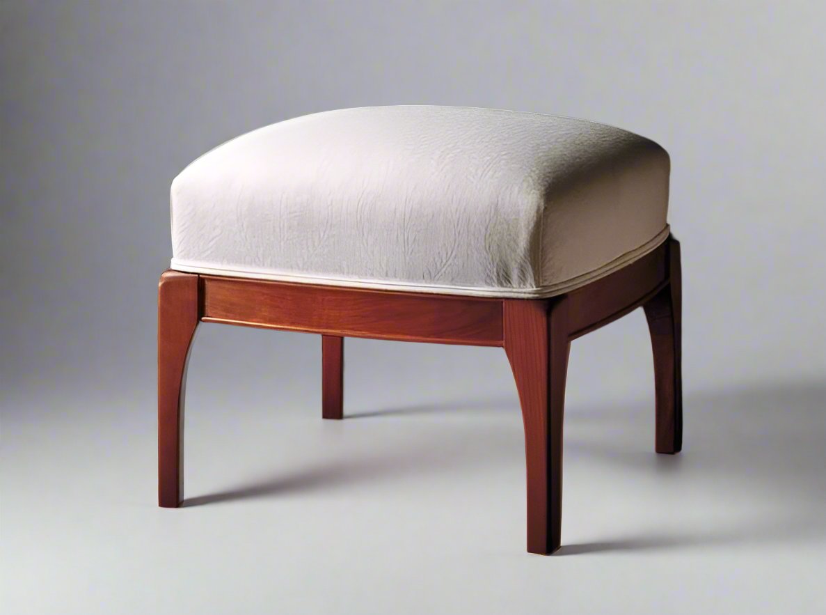 LUCY'S OTTOMAN - ShackletonThomas