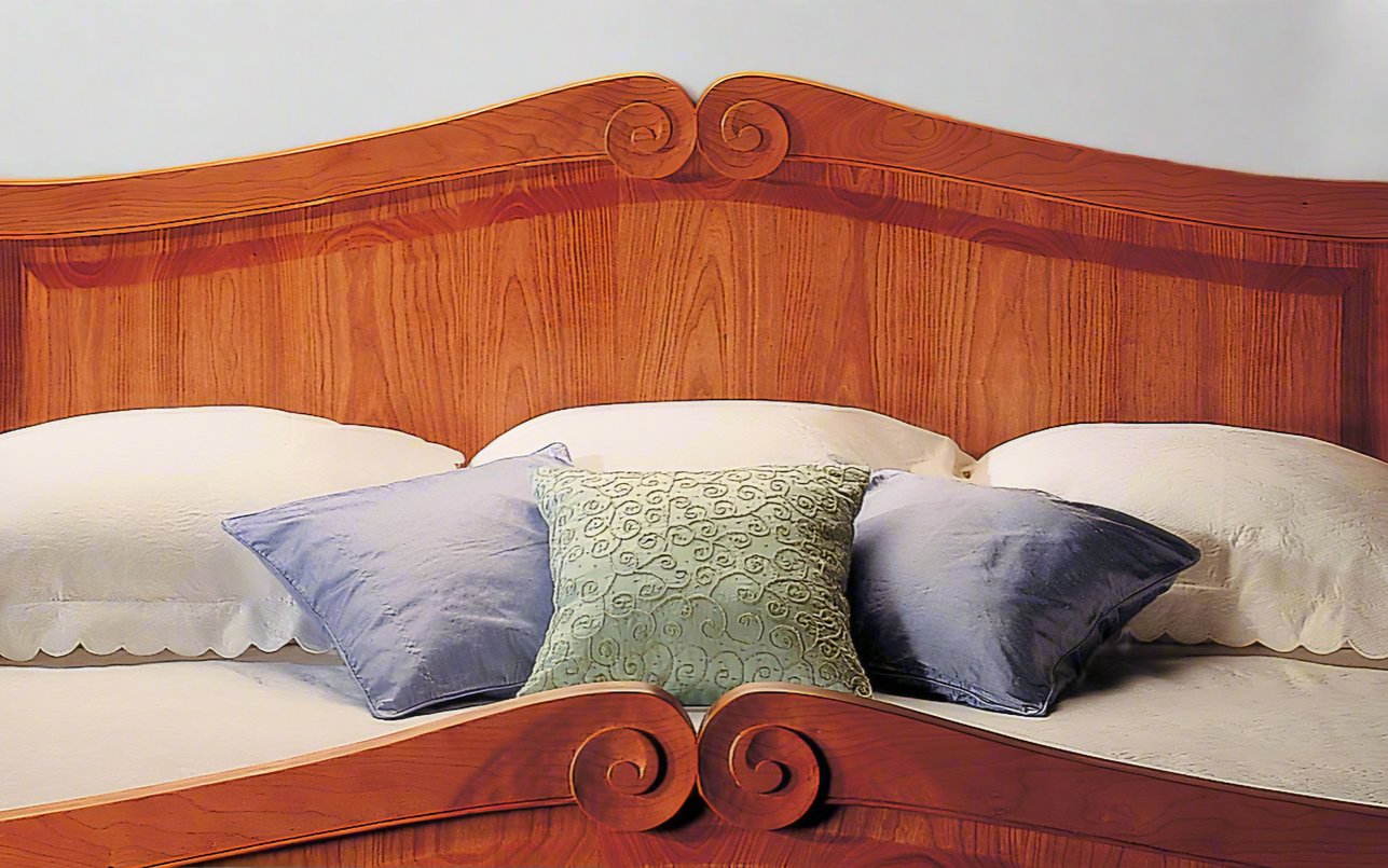 Miranda’s Four Poster Bed