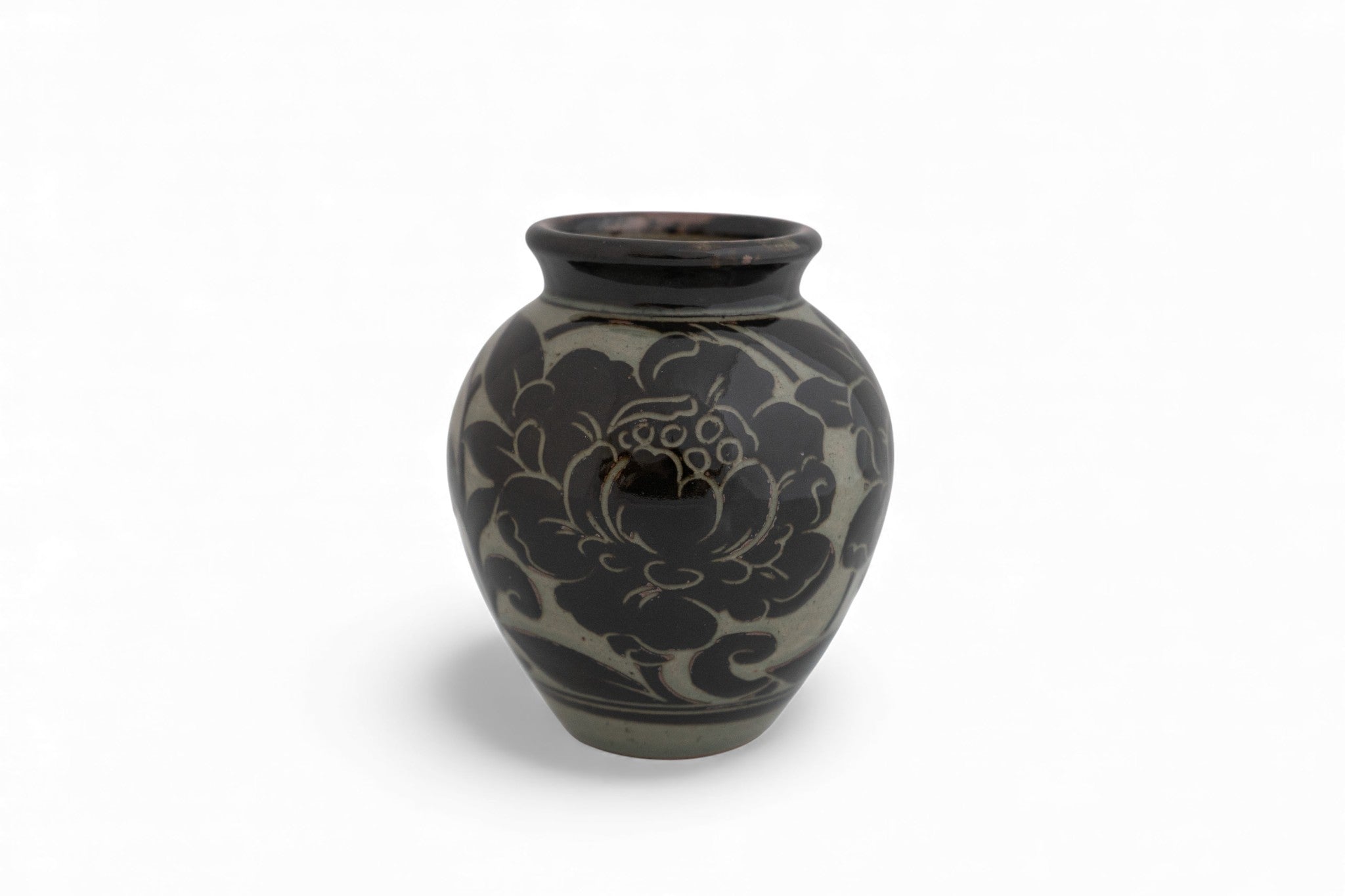 Vermont Handmade stoneware black carved vase Peony Flower pattern