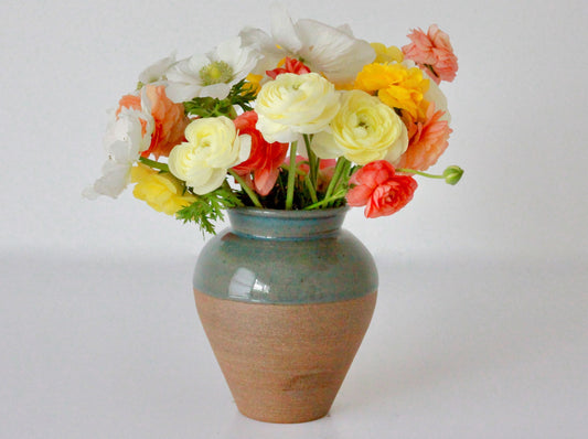 Medium Devonshire Vase
